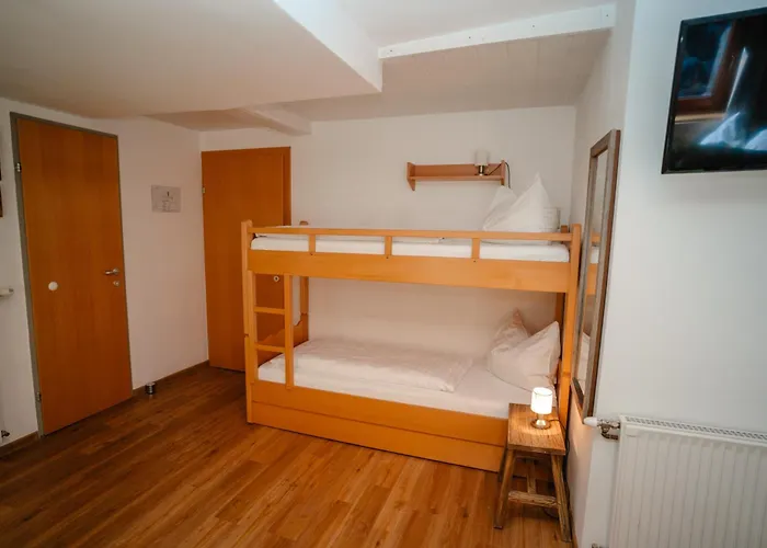 Ertlschweigerhaus - - بيت ضيافة