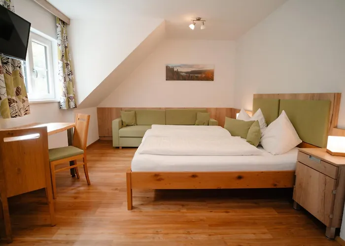 Ertlschweigerhaus - - بيت ضيافة